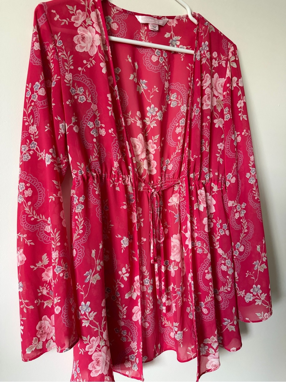 Victoria's Secret Raspberry Pink Floral Tie-Front Robe Top - Picture 2 of 7